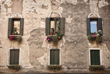 Six Windows 